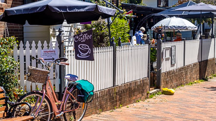 A strange name perhaps, but we enjoyed lunch at this sunny cafe in Blackheath. [6023]