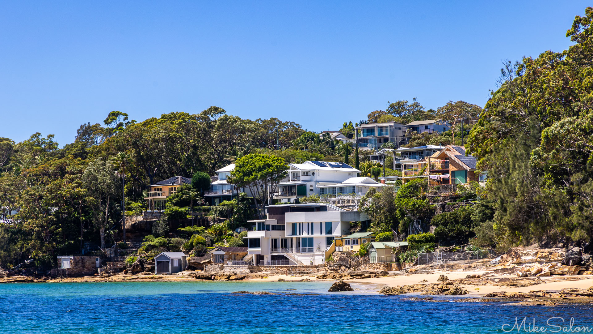 Waterfront houses at Bundeena. [6439]