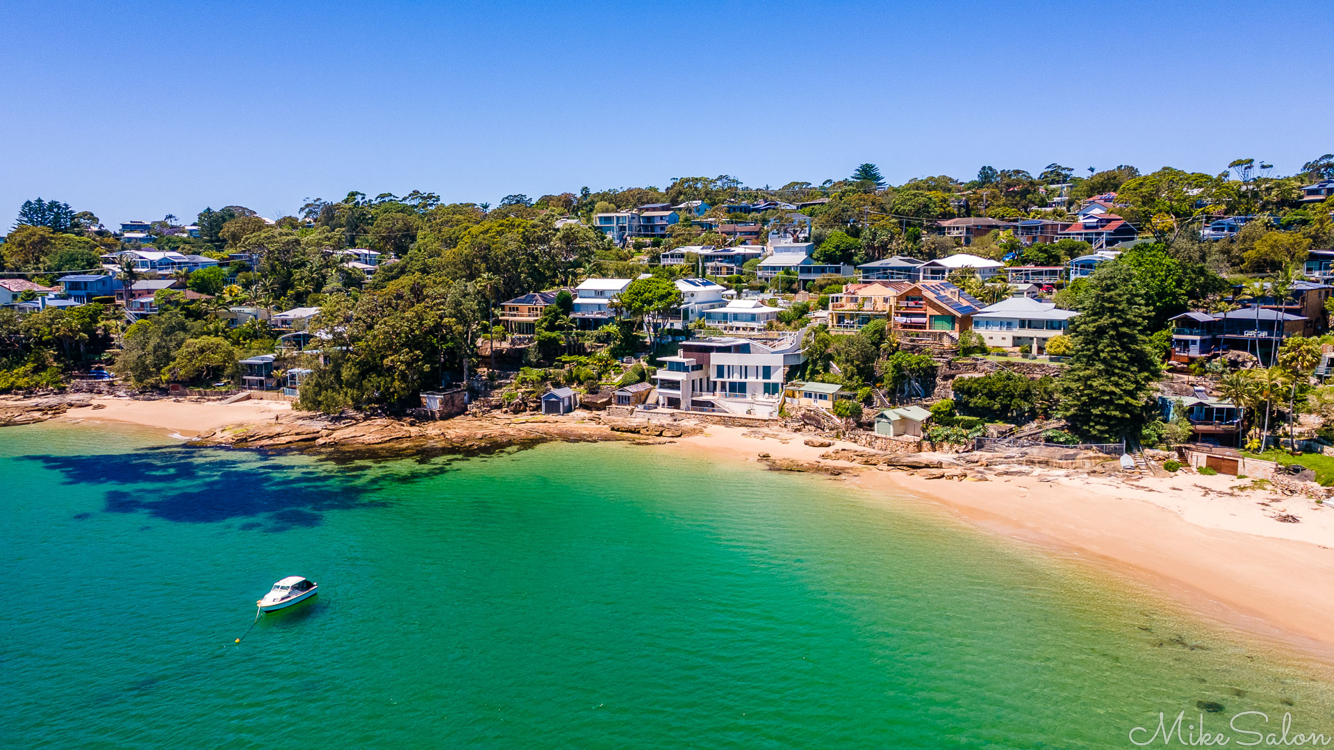 Bundeena houses built to take advantage of the view across Port Hacking towards Cronulla. [0140]