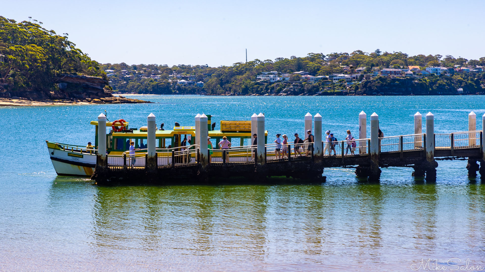 Passengers boarding the historic ferry at Bundeena Wharf. [6500]