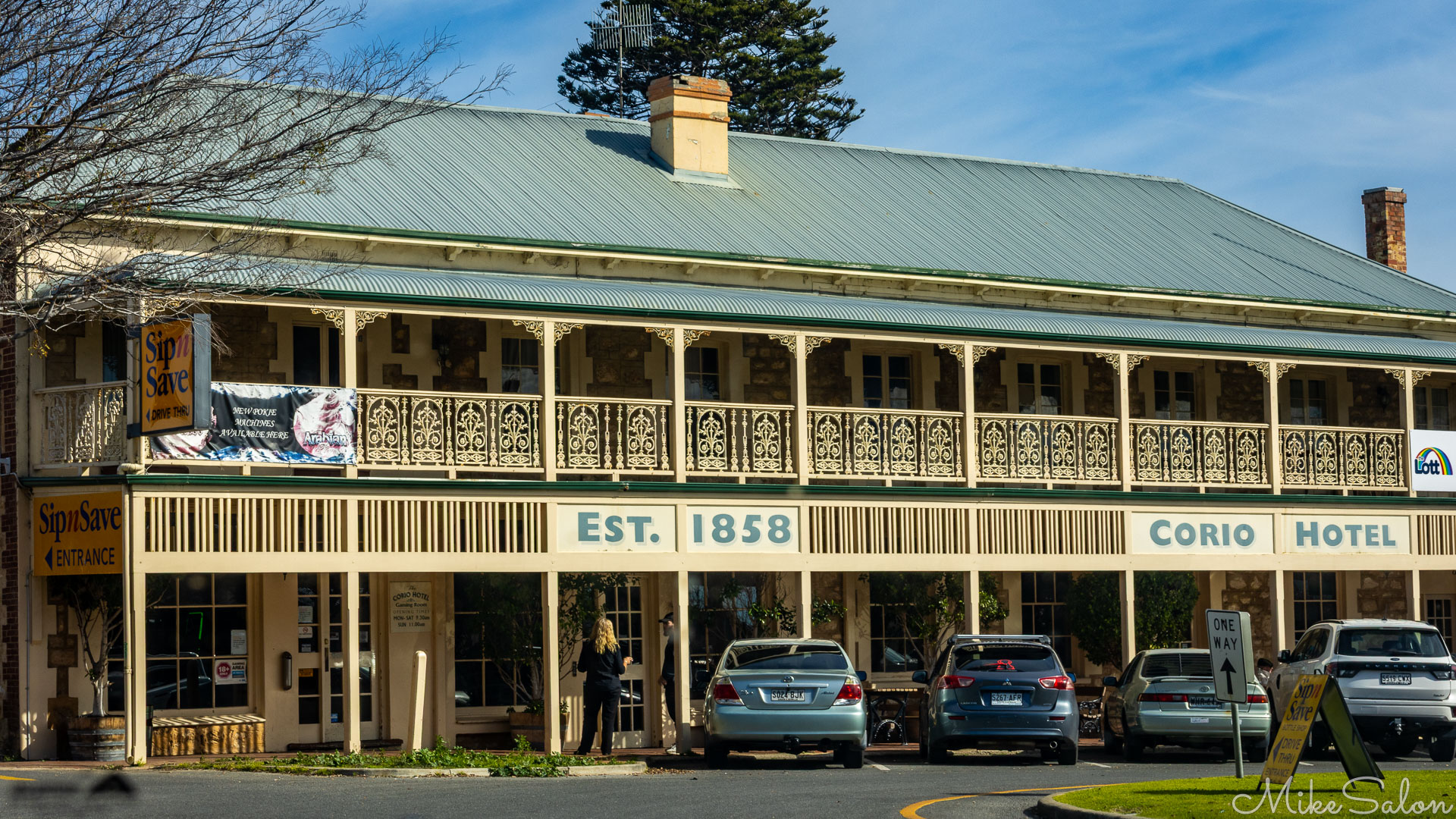 Corio Hotel, est 1858, from outside. [2047]