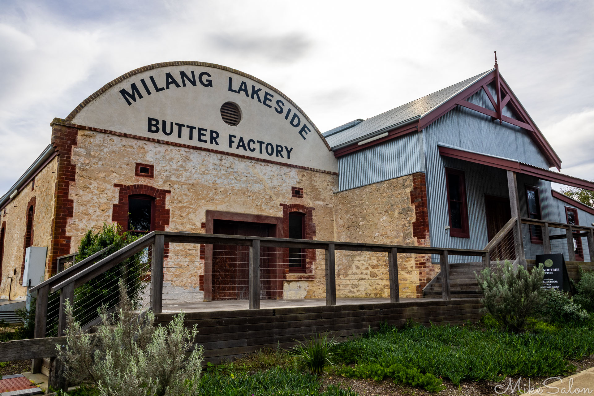 Limestone building, the old Milang Lakeside Butter Factory. [2197]