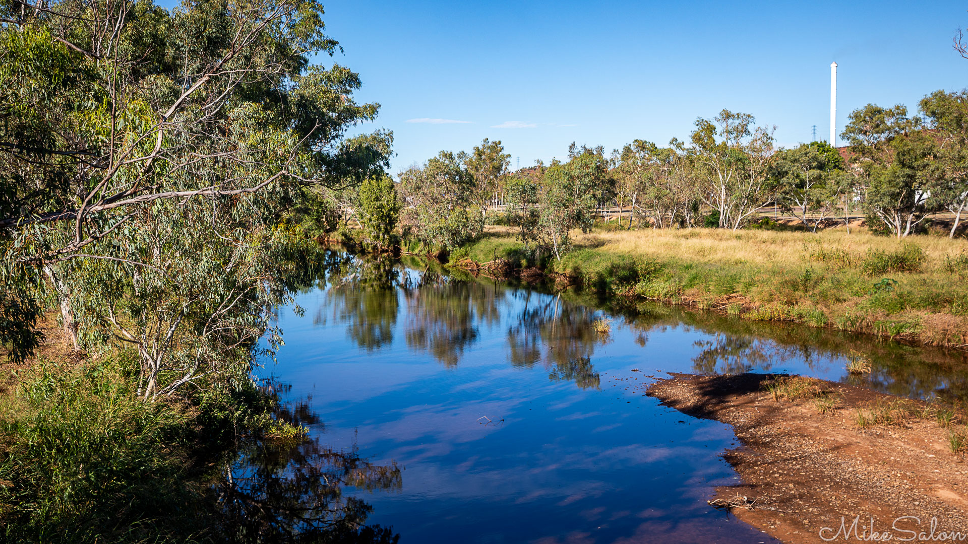 View of Leichhardt River from downtown Mt Isa [0811]