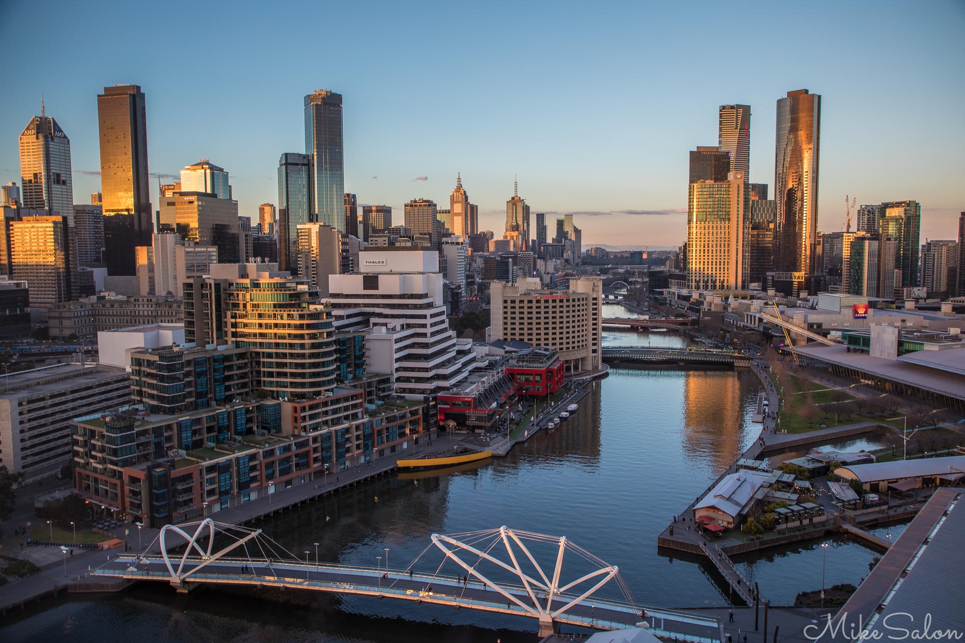 Melbourne at Sunset : Looking up the Yarra River on a clear winter afternoon, Melbourne's modern skyline reflects the setting sun. (0D0A2267.jpg)<br>Camera: Canon EOS 5D Mark IV
