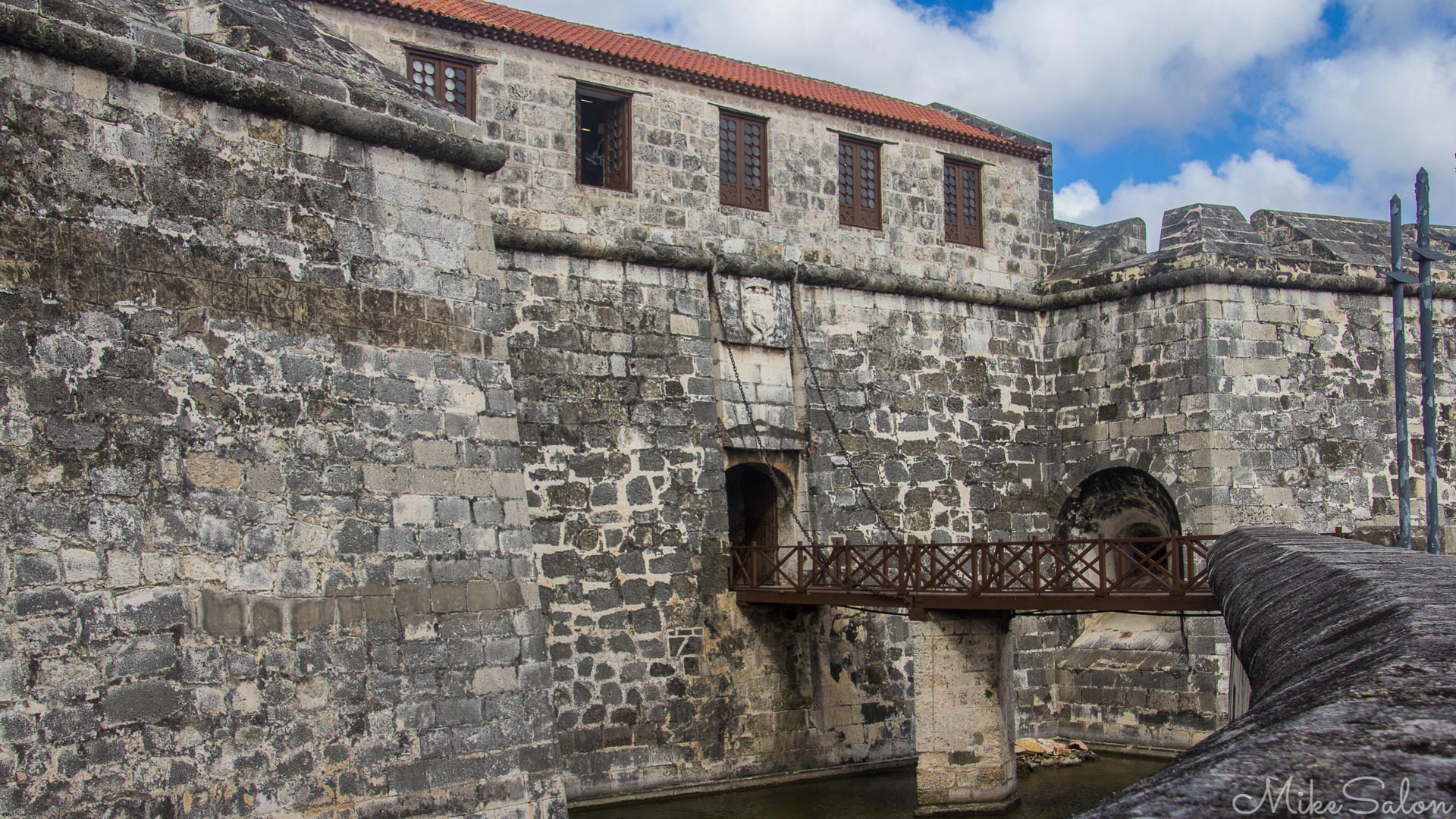 Castillo de la Real Fuerza, Havana Cuba : Thought to be the oldest fort in the Americas (1577) and built by slaves and prisoners, the Castle of the Royal Force replaced one destroyed by pirates. (IMG_5680.jpg)<br>Camera: Canon EOS 60D
