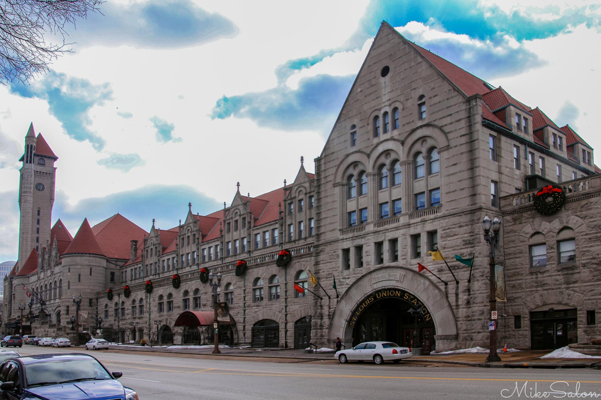 Railway Station St Louis : Grand old Union Station, like many others in the USA, now reborn as a hotel and shopping mall. (IMG_6861.jpg)<br>Camera: Canon EOS 60D