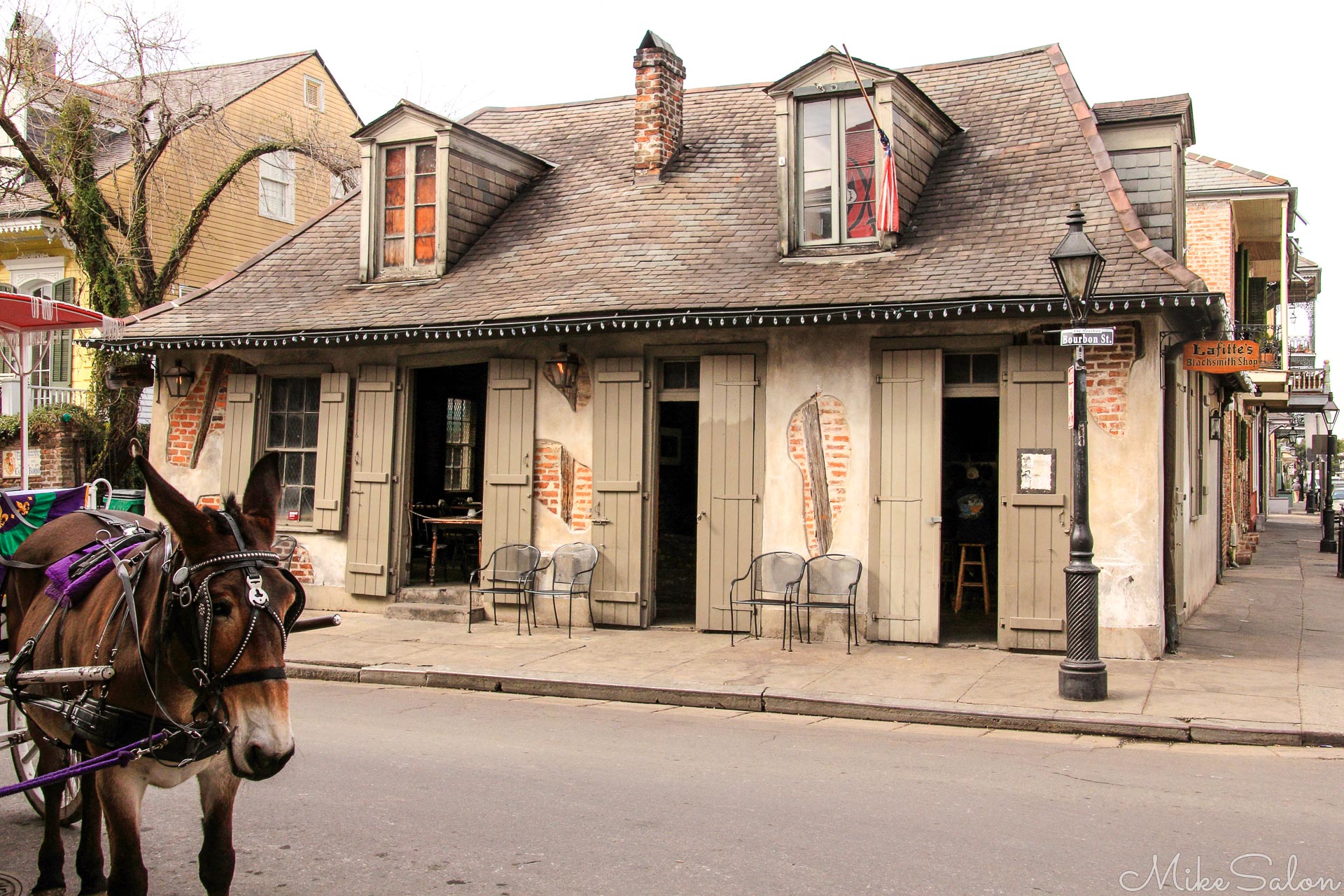 Lafitte's Blacksmiths of New Orleans : One of the city's oldest surviving buildings may or may not have onced housed a genuine smithy shop. (IMG_7501.jpg)<br>Camera: Canon EOS 60D