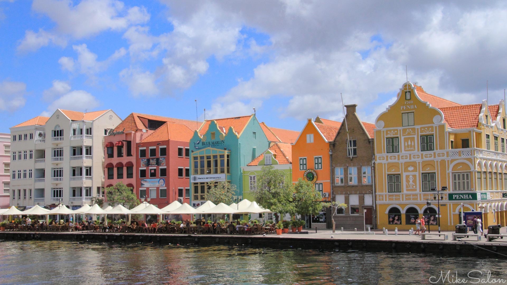 Punda of Curacao : The iconic skyline of Punda as seen from Otrobanda is the image which appears on Curacao's car registration plates. (IMG_9099.jpg)<br>Camera: Canon EOS 60D