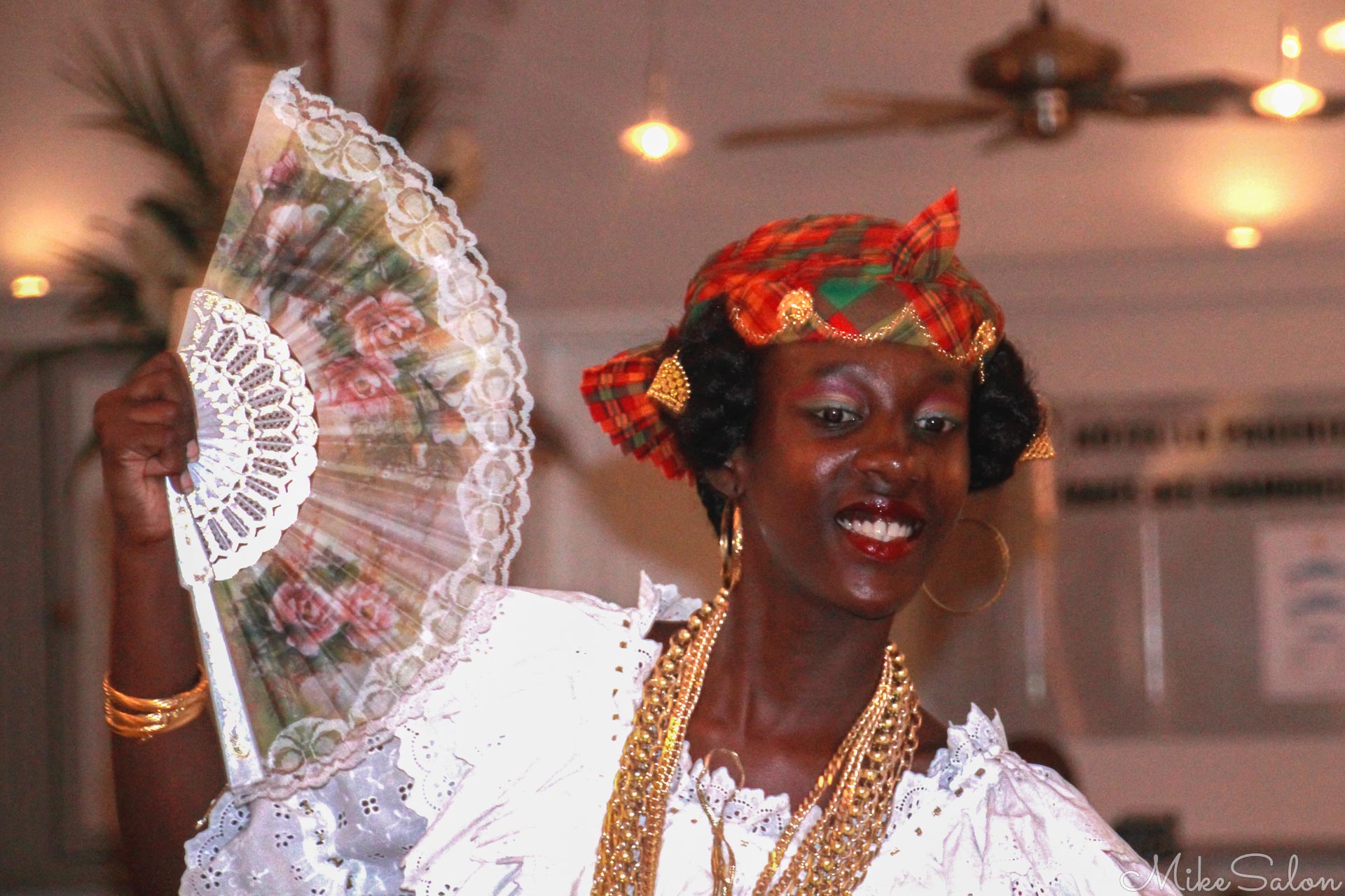 Martinique Creole : Creole performance in a Martinique hotel lobby. (IMG_8204.jpg)<br>Camera: Canon EOS 60D