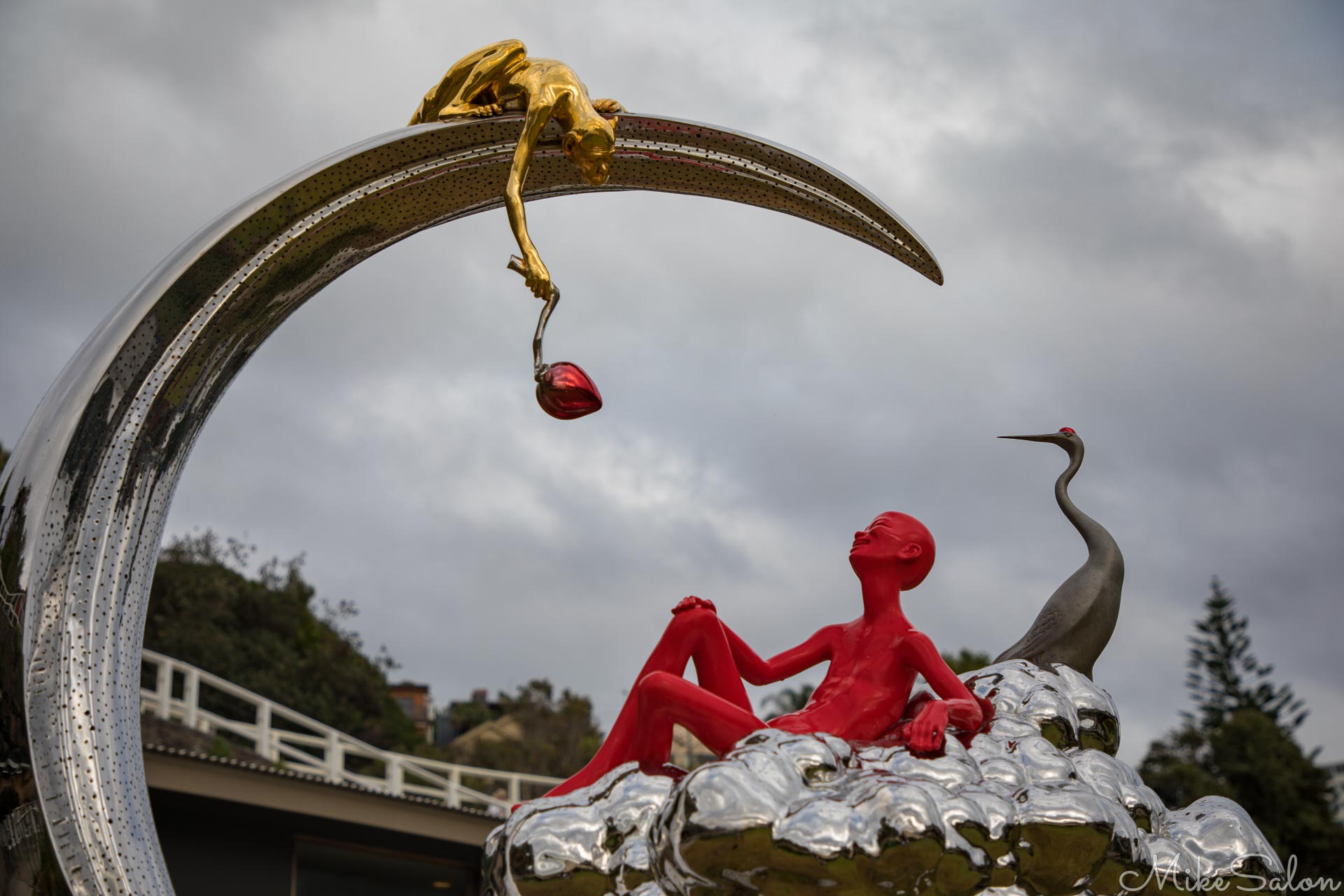 Art of Sculpture By The Sea : Every year, spectacular art adorns the coastal walk from Bondi to Tamarama Beaches. (0D0A5312.jpg)<br>Camera: Canon EOS 5D Mark IV