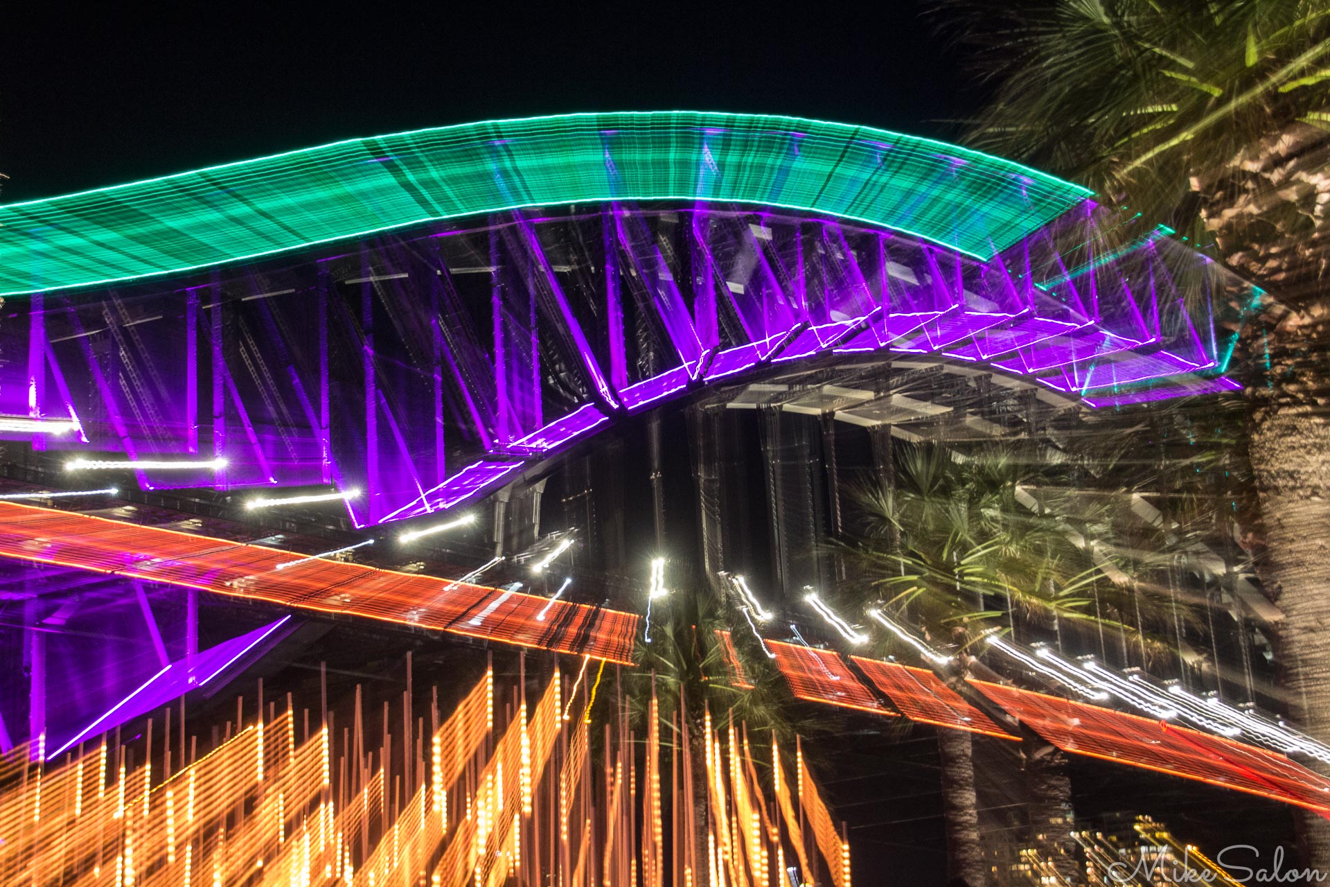 Sydney Harbour Bridge by Vivid : Amazing zoom burst effect on the Sydney Harbour Bridge during the annualVivid Festival (IMG_2559.jpg)<br>Camera: Canon EOS 60D